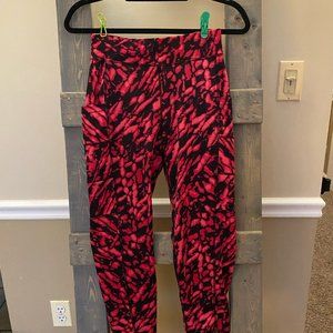 Black and Pink Crop Leggings